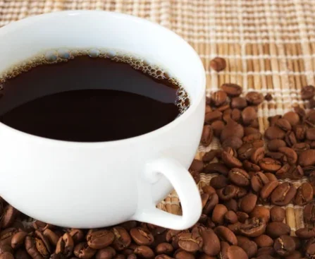 Explore the relationship between coffee and inflammation. Learn if your daily cup could have an impact on your body's inflammatory response.